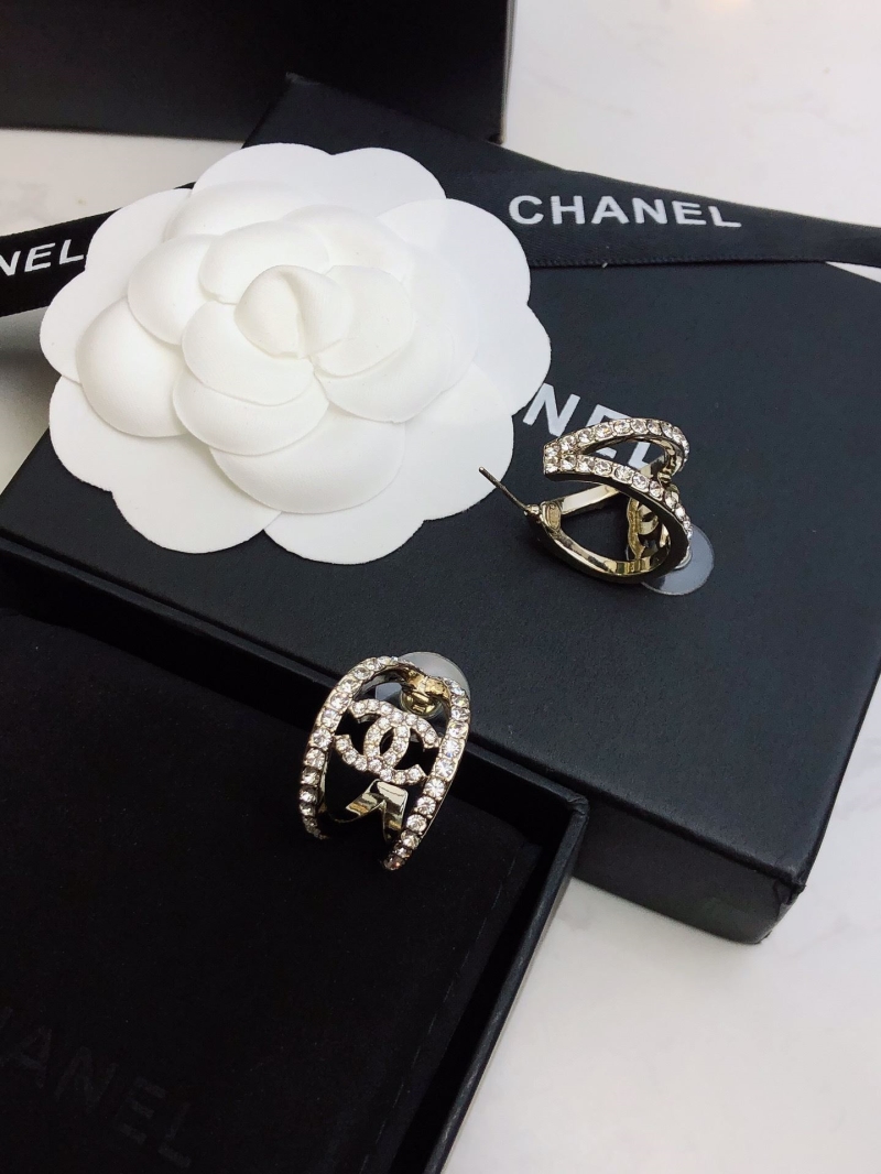 Ch**el earrings